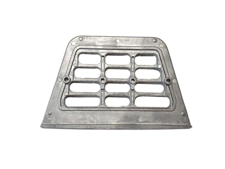 Step Plate - R/H = L/H - Lower - 95XF (95-02) XF95 (02-06) - Image 2