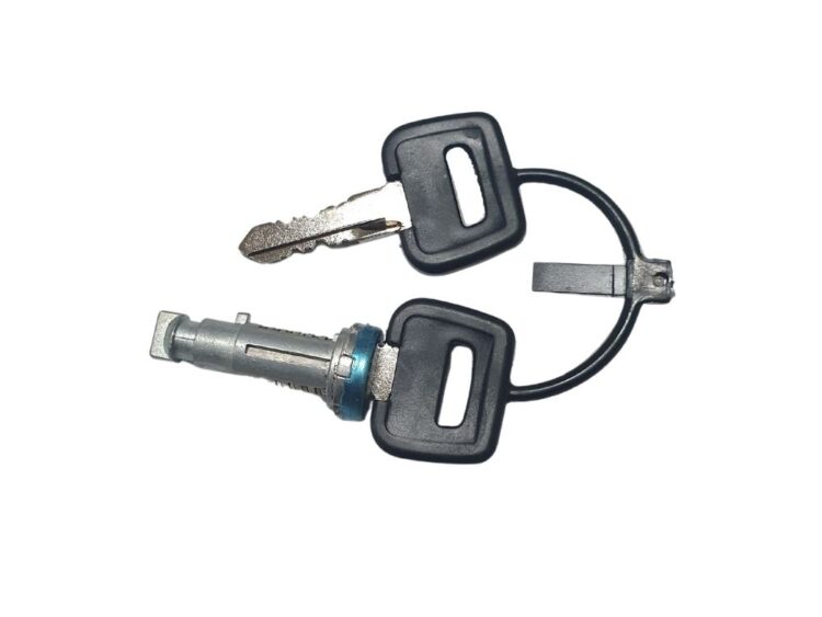 95XF, DAF, DF91, European Makes, XF95- Door Lock Cylinder- RH Right Hand (Drivers Side)=LH Left Hand (Passengers Side)- with 2 Keys - 95XF (95-02) XF95 (02-06), DF91-040K-0, 1336529