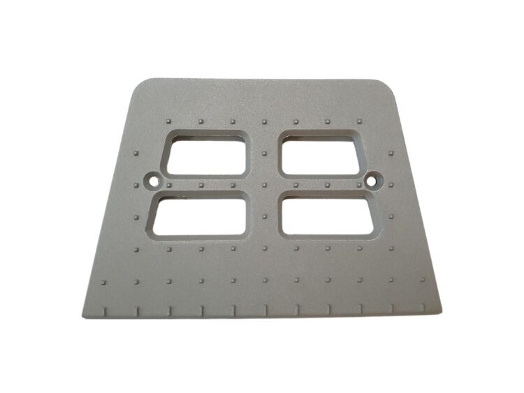 CF65, CF75, CF85, DAF, DF92, European Makes- Step Plate- RH Right Hand (Drivers Side)=LH Left Hand (Passengers Side) – Lower – CF65/CF75/CF85 (00-13), DF92-030L-0, 962101 / 0962101