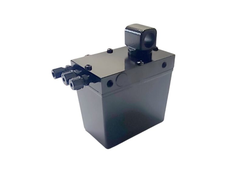 Cabin Tilt Pump - XF105 (05-13) - Image 3