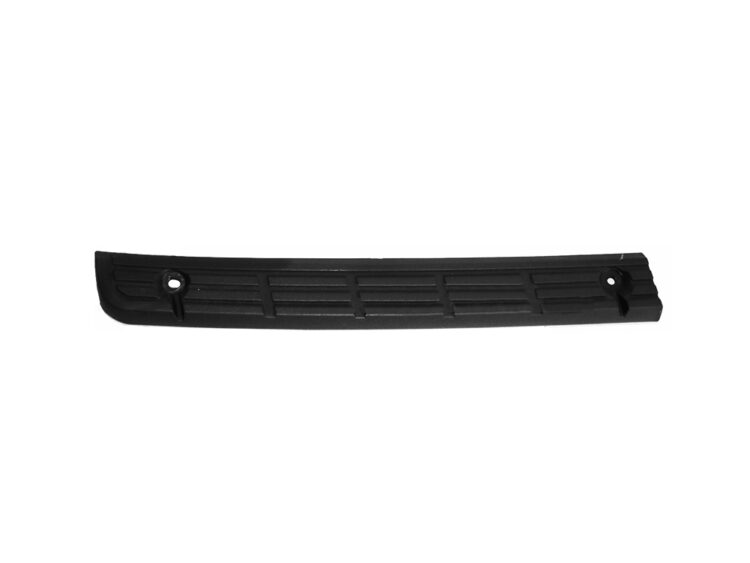 DTJ10, Japanese Makes, NISSAN-UD, Quon CK, Quon CW, Quon GK, Quon GW, Quon PD, Quon PW- Front Bumper Bar Mould - RH Right Hand (Drivers Side) – Top Step Tread – Quon CK/CW/PD/PW/GK/GW (07-16), DTJ10-000G-1, 623120Z001 / 62312-0Z001