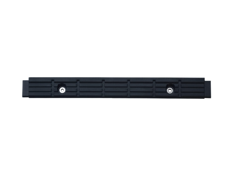 DTJ11, Japanese Makes, NISSAN-UD, Quon CD, Quon CG, Quon CW, Quon GK, Quon GW- Front Bumper Bar Step Centre – Quon CD/CG/CW/GW/GK (17-On), DTJ11-000G-0, 52826-66426