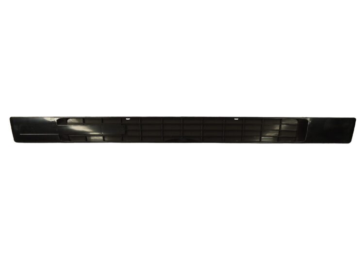 CW, DTJ9, Japanese Makes, NISSAN-UD- Front Panel Grille – Upper – CW (02-04/08), DTJ9-003G-0, 6586015Z01 / 65860-15Z01