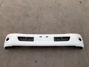 300 SERIES, DUTRO, HI300, HINO, Japanese Makes- Front Bumper Bar – With Fog – Without Radar – Wide Cab – Second Hand – 300 Series/Dutro (10/11-On), HI300-000-A0SH, 5211137450