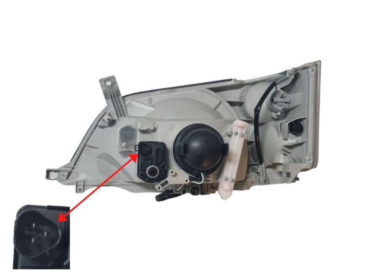 HeadLamp R/H - Electric Adjust - Narrow Cab - 300 Series/Dutro (10/11-05/17) - Image 2
