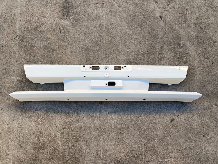 500 SERIES, HI500, HINO, Japanese Makes- Front Bumper Bar Centre Cover – Lower – FD/FE – Second Hand – 500 Series (17-On), HI500-000-D0SH