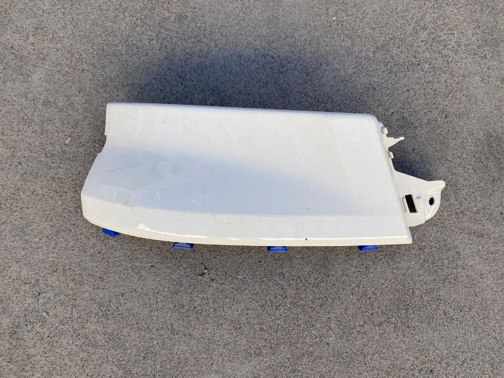 Hino 500 Series Front Bumper Bar End Garnish R/H - Upper - High Bar - Second Hand - FM/GH (2017-On)