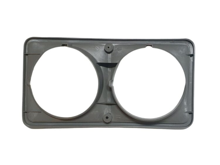 HeadLamp Rim R/H - FF (82-86) - Image 2