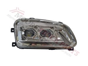 This HeadLamp suits right hand side of the cab, with a Chrome look this lamp is a LED editition, suited to fit your Hino Ranger Pro 2003-2017.