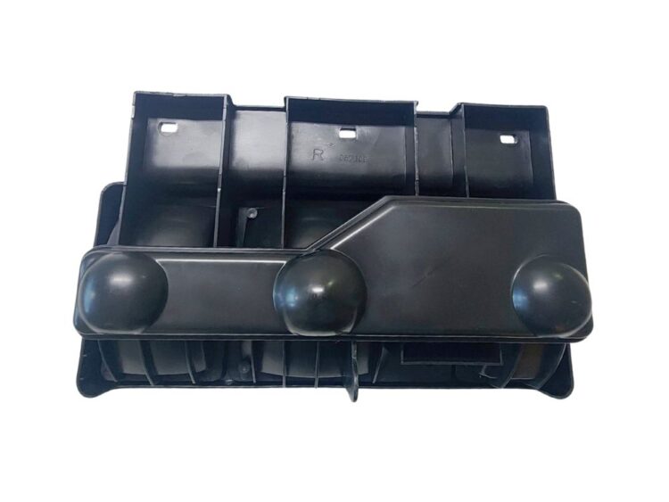 Tail Lamp R/H - N Series (85-94) - Image 4