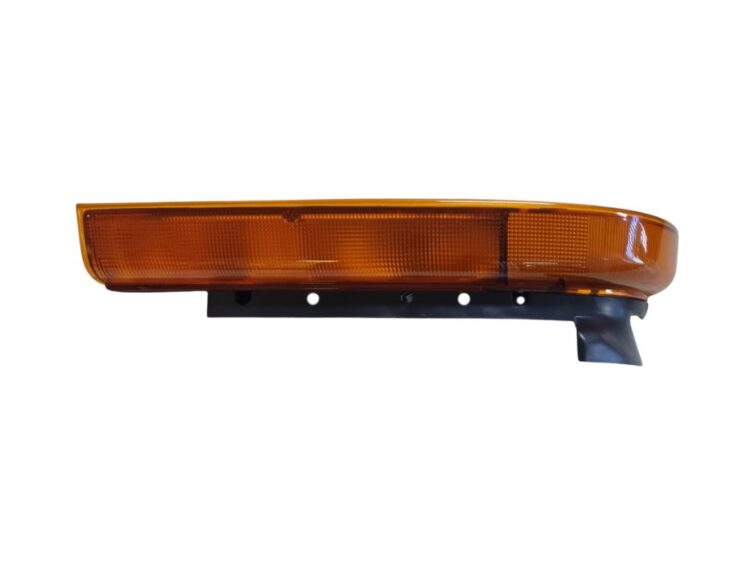 CANTER, FB5, FE5, FE6, Japanese Makes, MB83, MITSUBISHI- Corner Lamp Flasher- LH Left Hand (Passengers Side)– Amber – FE5/FB5/FE6 (95-05), MB83-220-2, MR109211
