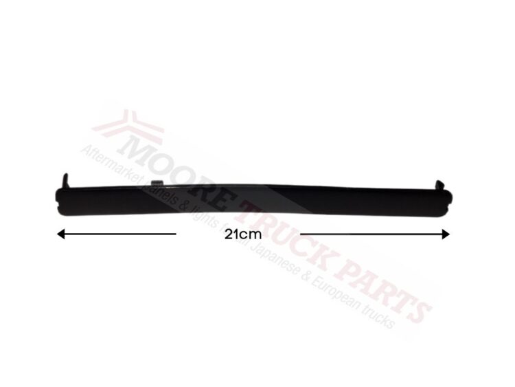Front Panel Handle Cover R/H = L/H - FS5/FP5/FV5 (98-11) - Image 2