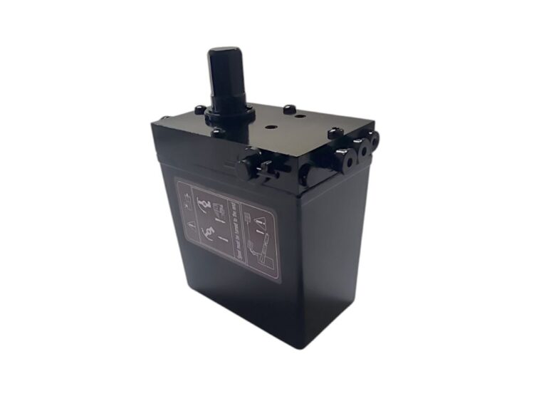 Cabin Tilt Pump - FM (13-20) - Image 2