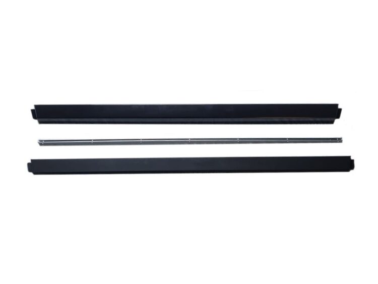 European Makes, FH, VOLVO, VV97- Middle Spoiler Set – Smooth – With Assembly Clips – FH (20-On), VV97-013-B0